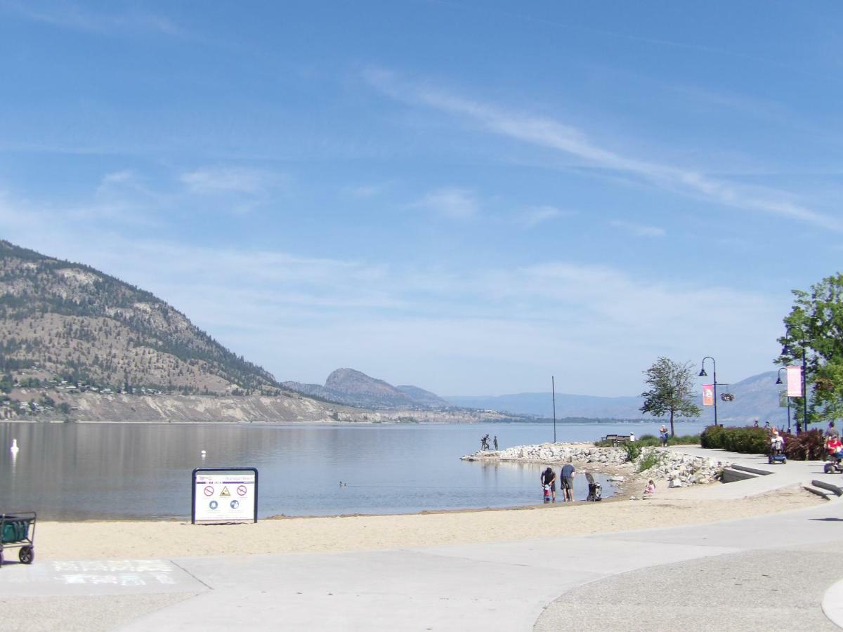Okanagan Lakefront Resort 펜틱턴 외부 사진